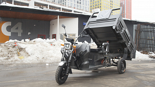 Грузовой трицикл Rutrike D5 1700 с гидравлическим подъёмником кузова Грузовой трицикл Rutrike D5 1700 с гидравлическим подъёмником кузова